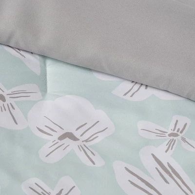 Floral Print Microfiber Reversible Comforter & Sheet Set Mint Green - Room Essentials™ Floral Print Microfiber Reversible Comforter & Sheet Set Mint Green - Room Essentials™ -Target Furni Sales GUEST 2523219d 7d68 4f90 a335 7ab26cdad89b