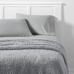 Sherpa Bed Blanket - Room Essentials™