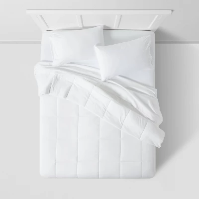 All Season Down Alternative Machine Washable Comforter - Room Essentials All Season Down Alternative Machine Washable Comforter - Room Essentials -Target Furni Sales GUEST 89cf13be bf99 45a0 8f91 d2442cda836d