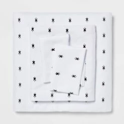 Solid Microfiber Reversible Comforter & Sheets Set - Room Essentials™ 7 Solid Microfiber Reversible Comforter & Sheets Set - Room Essentials™ -Target Furni Sales GUEST fb61013c 86ed 4527 b4f9 c7ab7af863b0